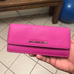 Michael Kors Women’s wallet
